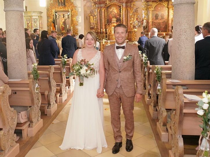 Heiratsantrag in Nepal, Hochzeit in Waldthurn