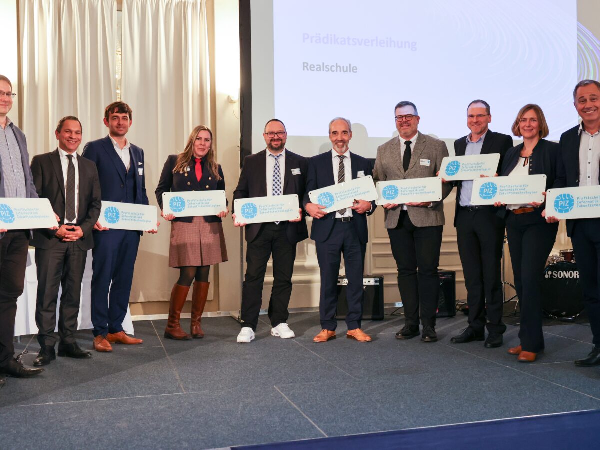 Kemnather Realschule ist „Profilschule für Informatik und Zukunftstechnologien“