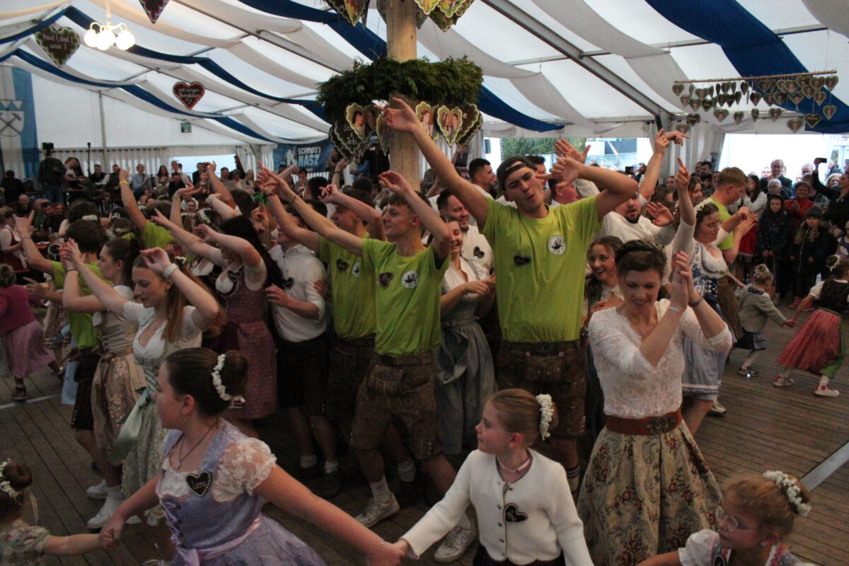 Weiherhammerer Kirwa: Ein Fest, das verbindet