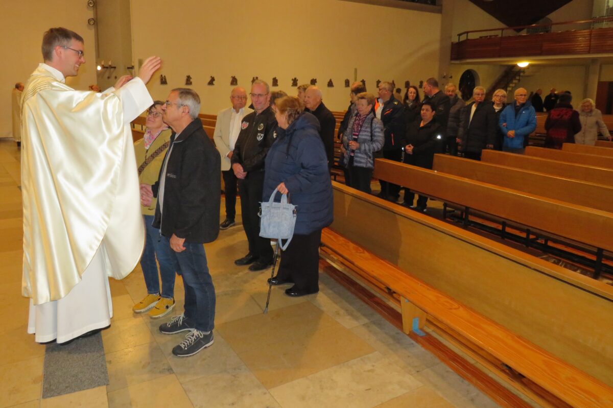 Katholische Pfarreigemeinschaft feiert Jubelpaare