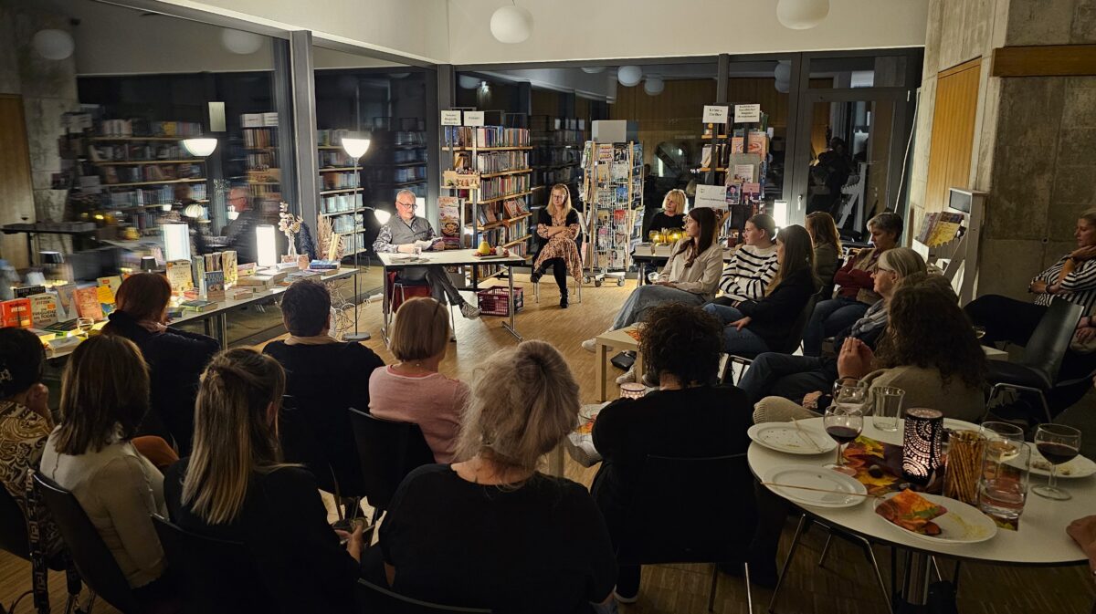 Krimilesung in Kohlberg begeistert Publikum