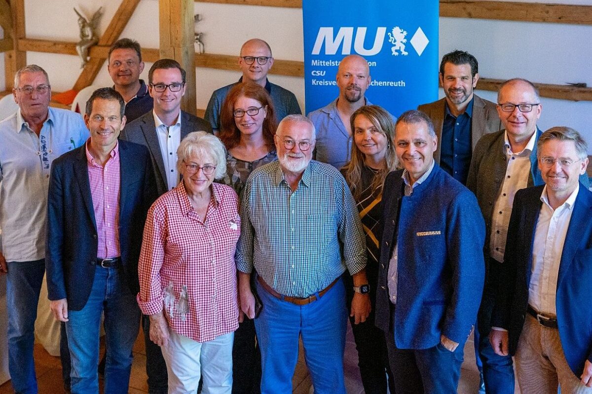 Weißwurstfrühstück und Wohnraumdebatte in Waldeck