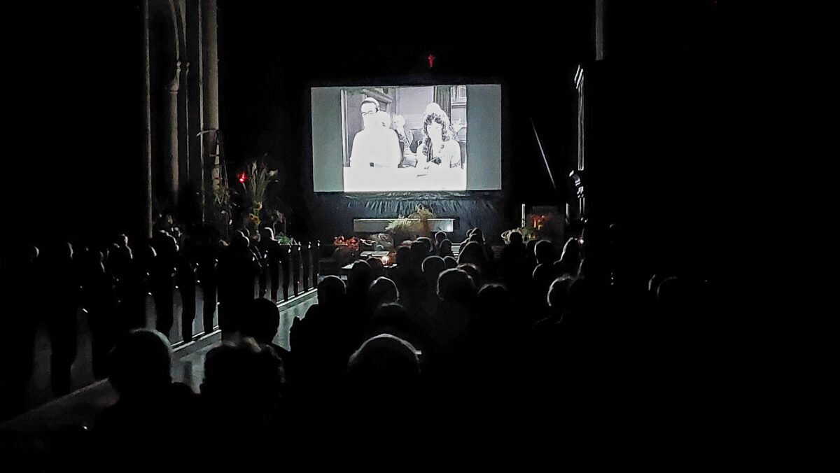 Tolles Orgel- und Kino-Projekt lockt 100 Besucher in die Josefskirche