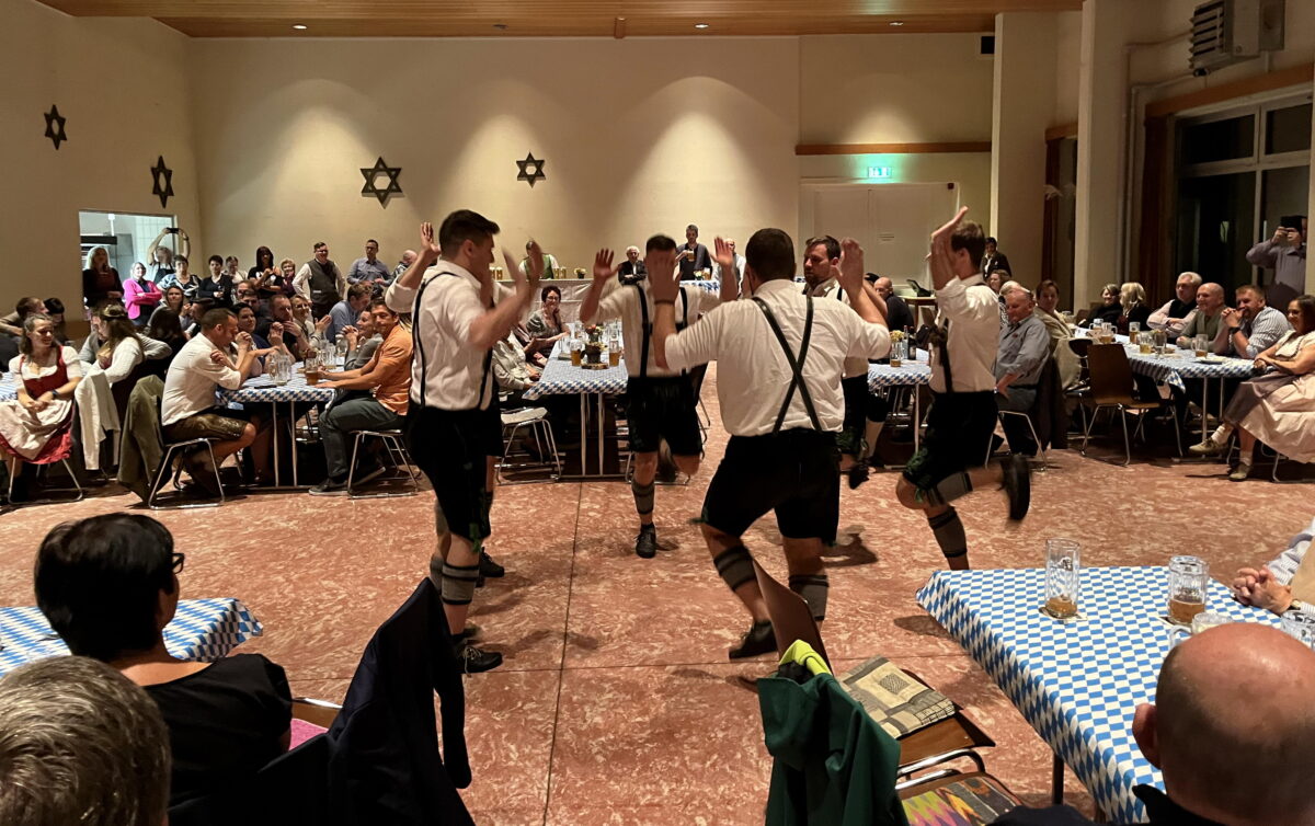 CSU, FU und JU feiern mit ihren Gästen Zoigl-Kirwa