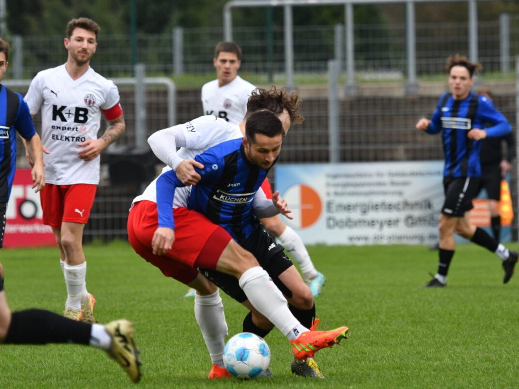 Ein sechs-Punkte-Sieg der SpVgg SV Weiden gegen den ASV Cham