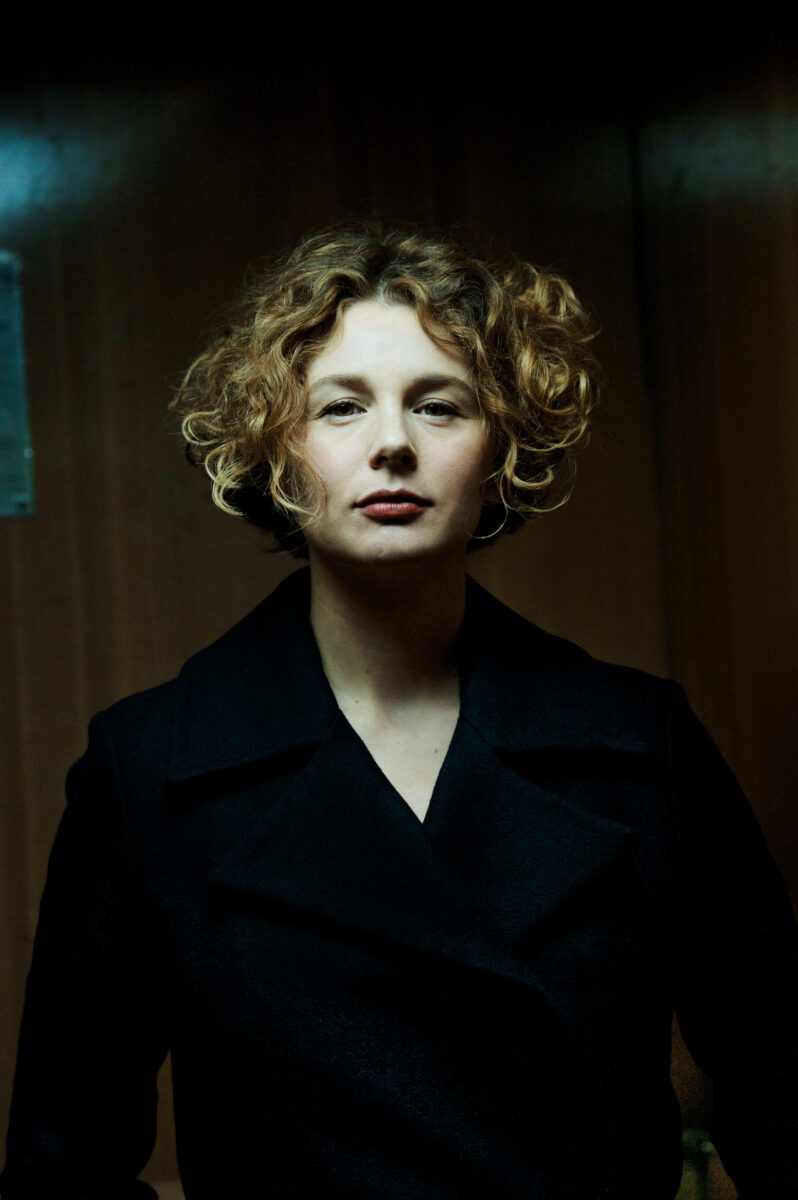 Für „SAD-88“: OVIGO holt Anna Maria Sturm