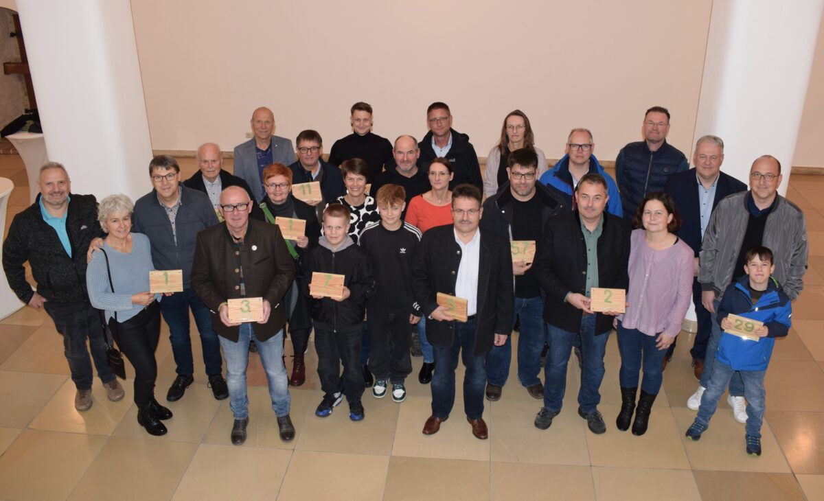 18 neue "Grüne Hausnummern" im Amberg-Sulzbacher Landkreis