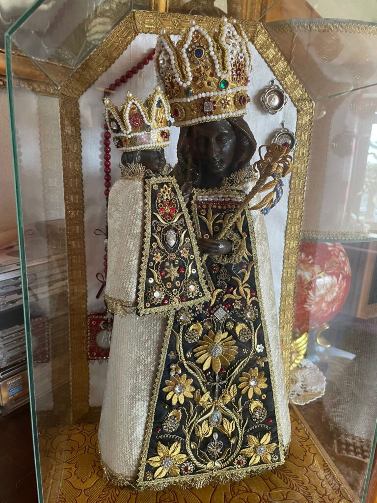 Kloster Speinshart zeigt prächtige Filigranarbeiten