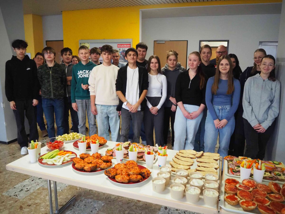 Gesundes Pausenfrühstück begeistert Schüler in Erbendorf
