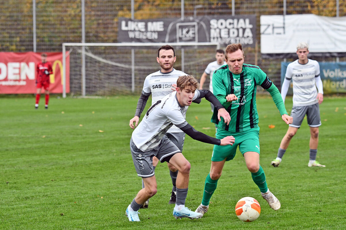 Bezirksliga Nord: Etzenricht bleibt Spitze, Schlicht auf dem Gaspedal