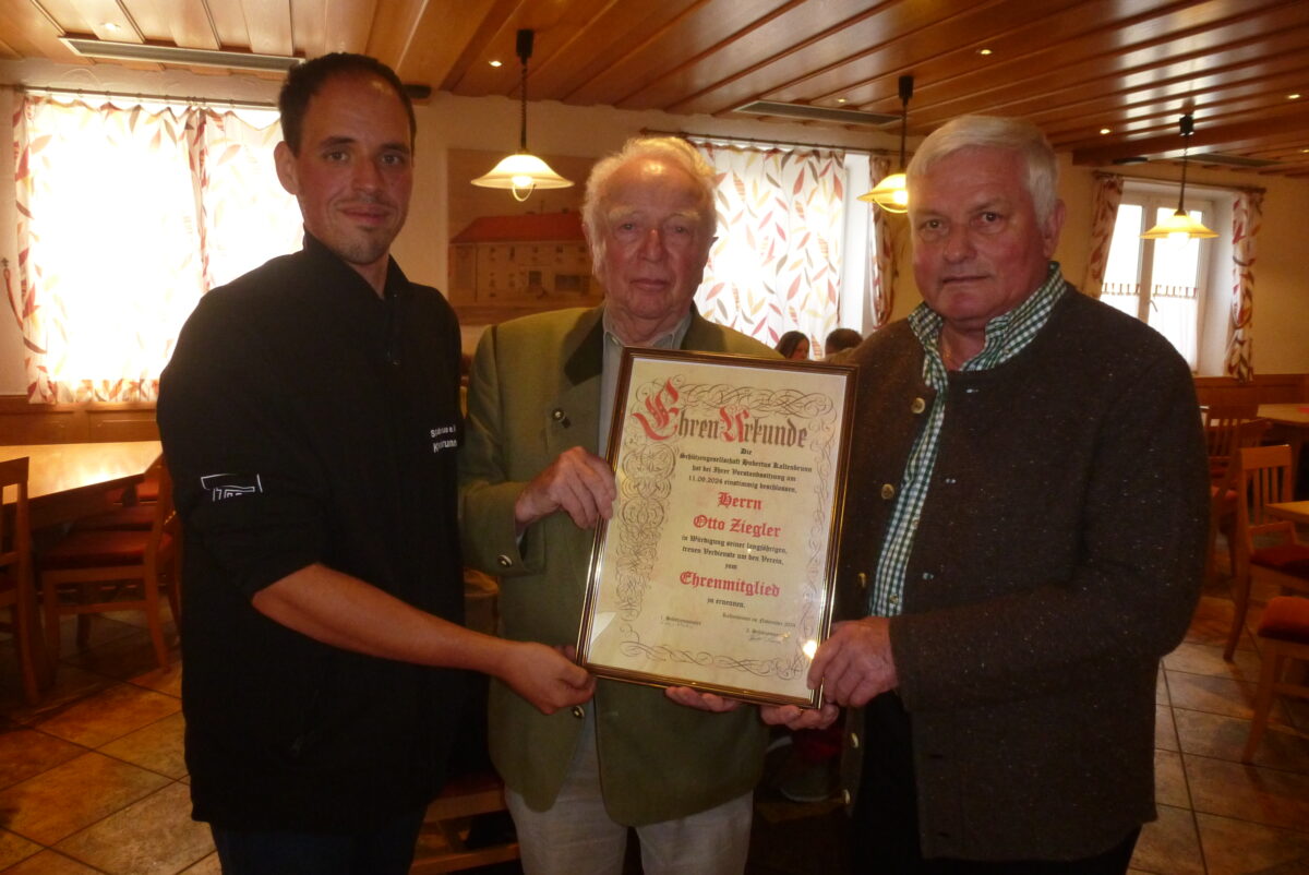 Otto Ziegler wird Ehrenmitglied der Hubertus-Schützen