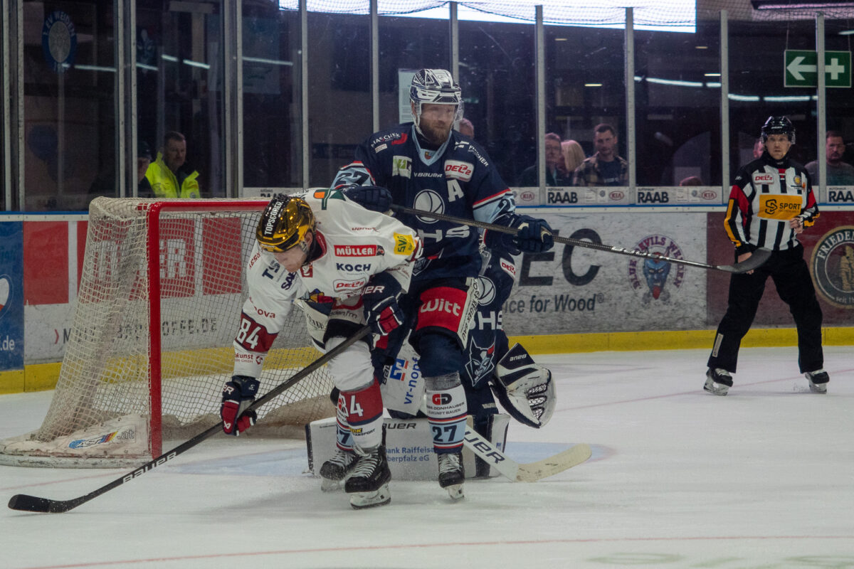 EHC Freiburg abgezockter als die Blue Devils Weiden