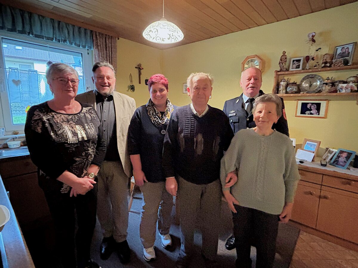 Teublitz feiert 85. Geburtstag von Heinrich Roidl