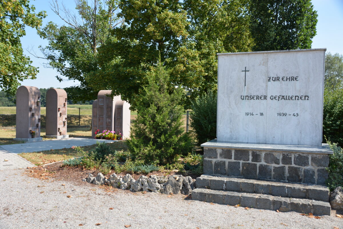 Teublitz gedenkt Opfern der Weltkriege am Volkstrauertag