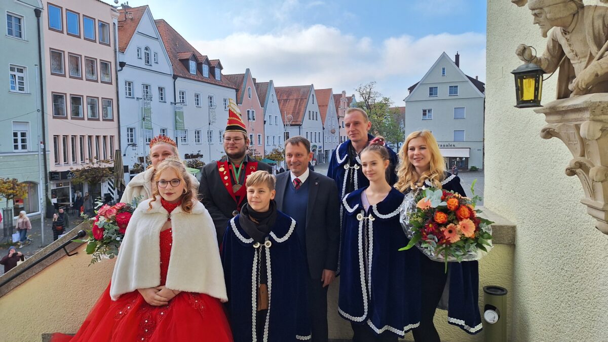 Jetzt geht es los: Weidener Prinzenpaare feierlich proklamiert