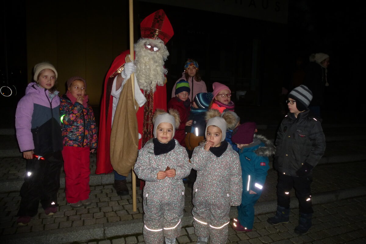 Rund 800 Besucher beim Weihnachtsmarkt der Jungen Union in Weiherhammer
