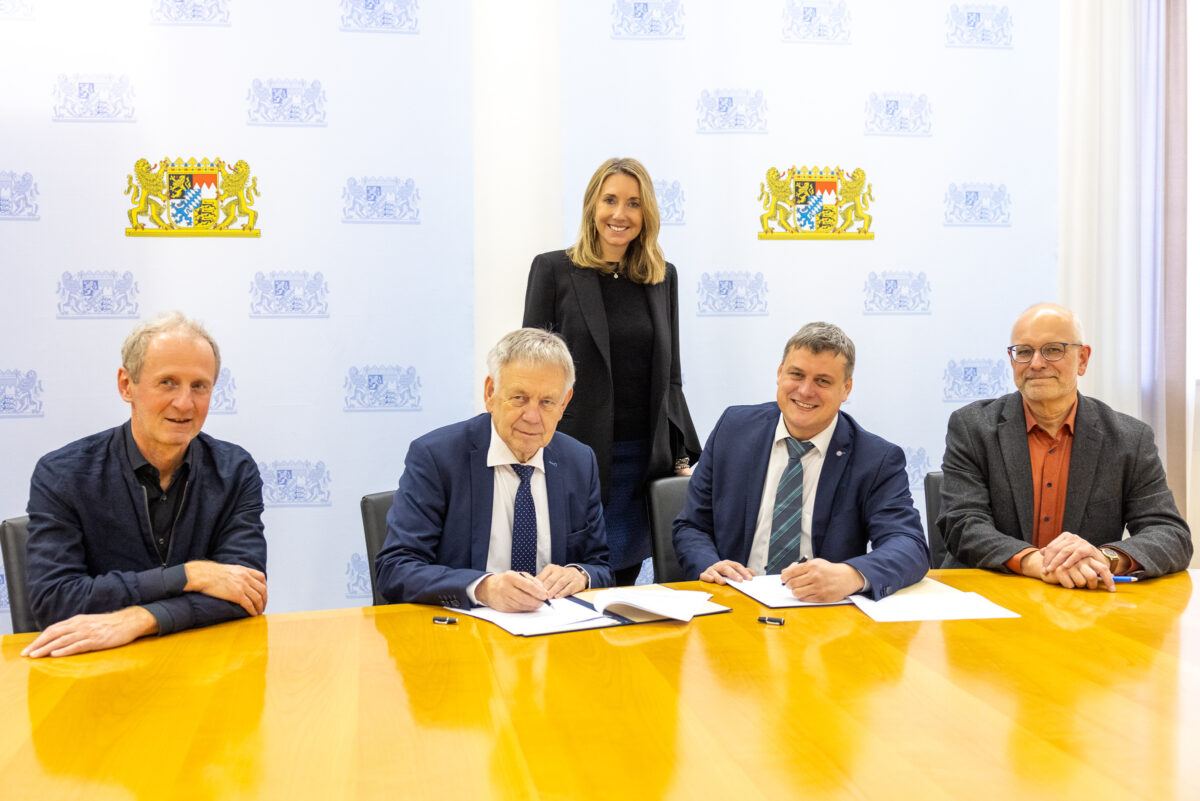 Flossenbürger Steinbruch wird Gedenkort