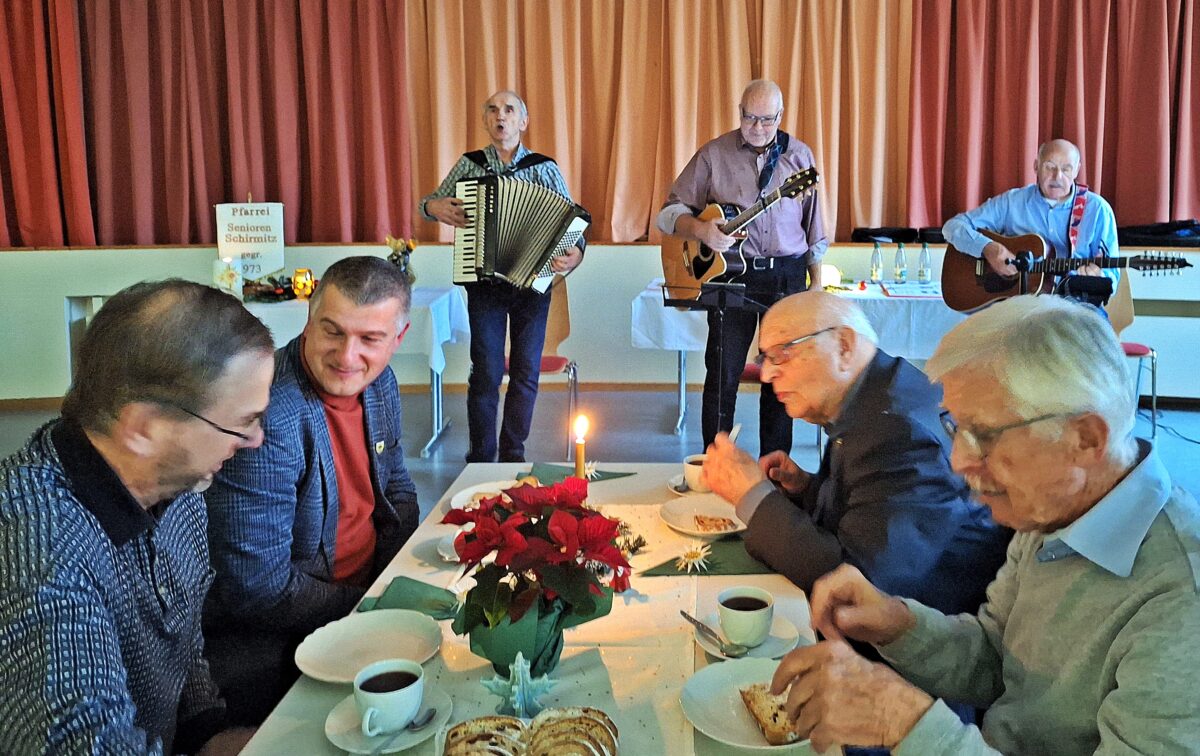 Adventliche Freude bei Schirmitzer Seniorenfeier