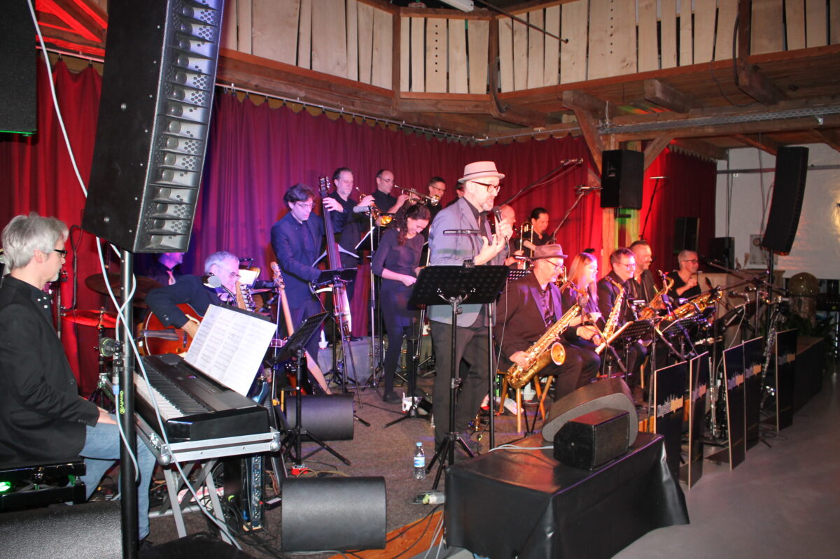 Adventskonzert in Trabitz begeistert mit Jazz und Swing