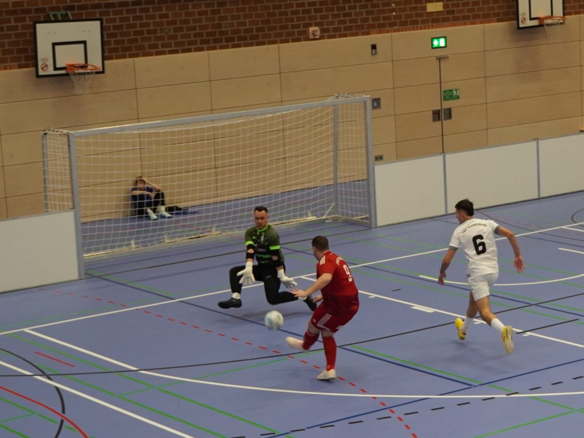 Hallen-Cup der SpVgg SV Weiden: Überraschungscoup des SC Luhe-Wildenau