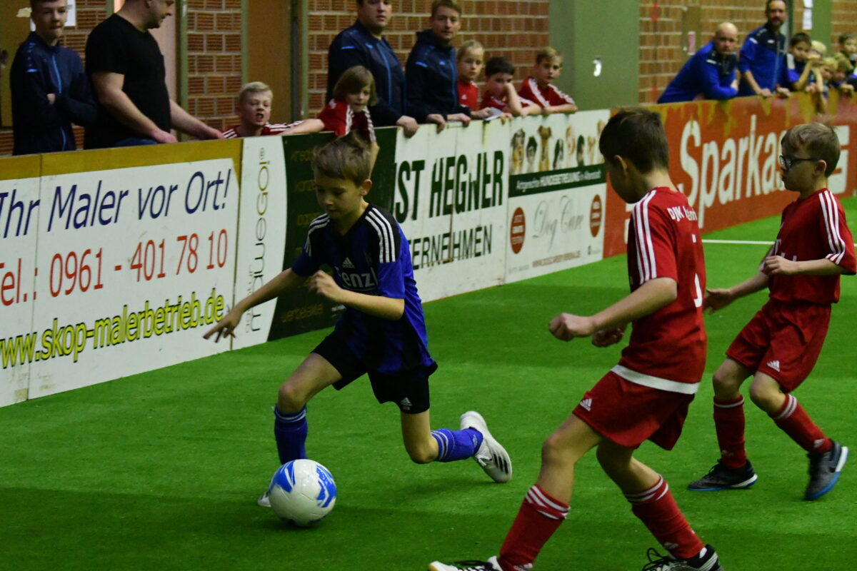 Nachwuchs der SpVgg SV Weiden zeigt bei den Sparda-Bank-Hallenturnieren sein Können