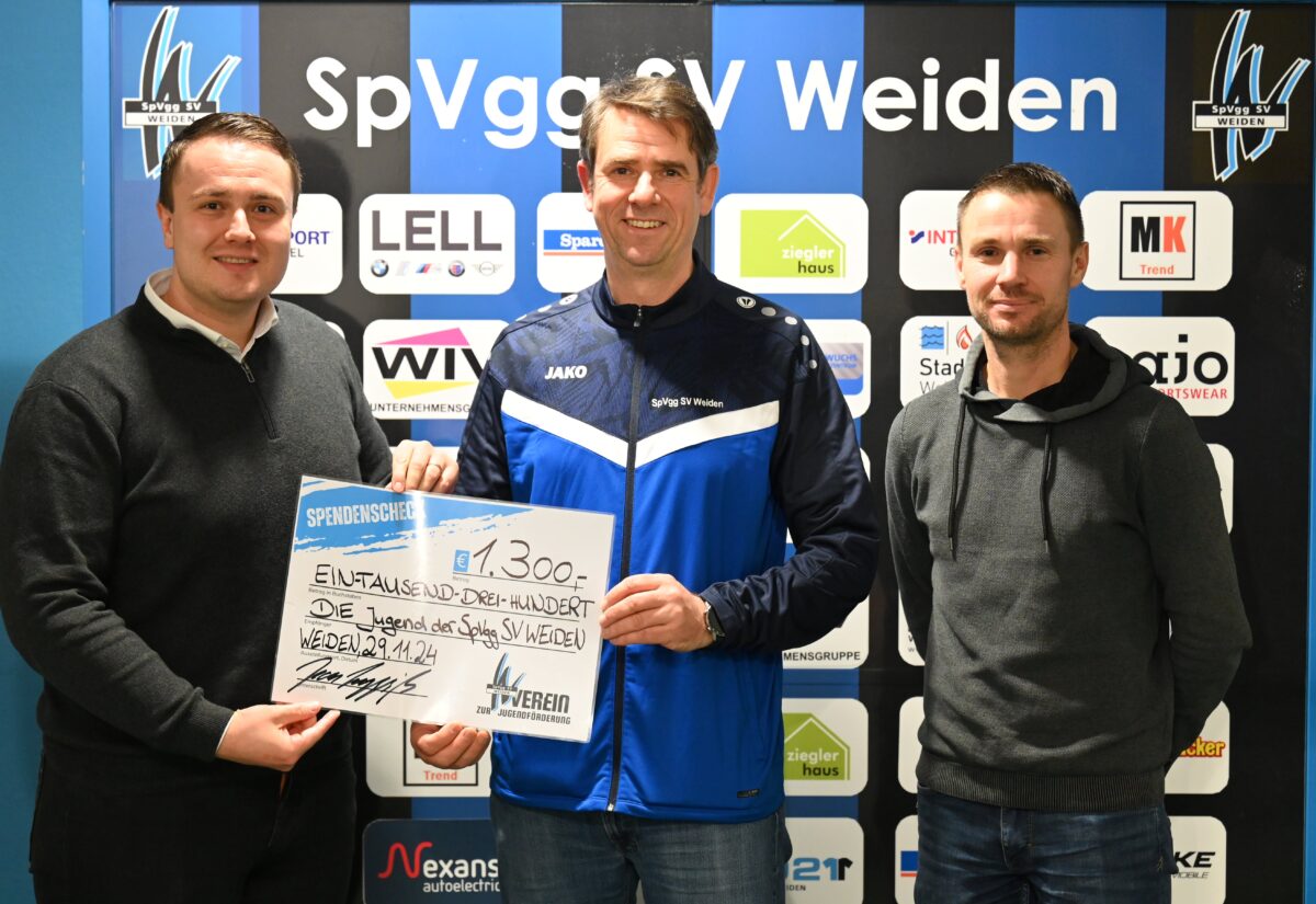 Weihnachtsgeschenk durch den Jugendförderverein der SpVgg SV Weiden