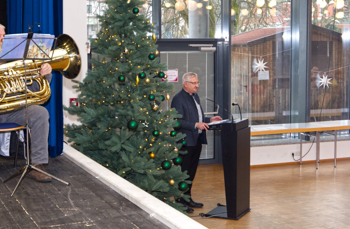 Erbendorf feiert weihnachtlich mit Senioren