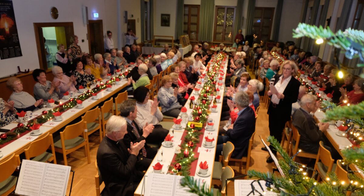 Floßer Senioren feiern gemeinsam den Advent