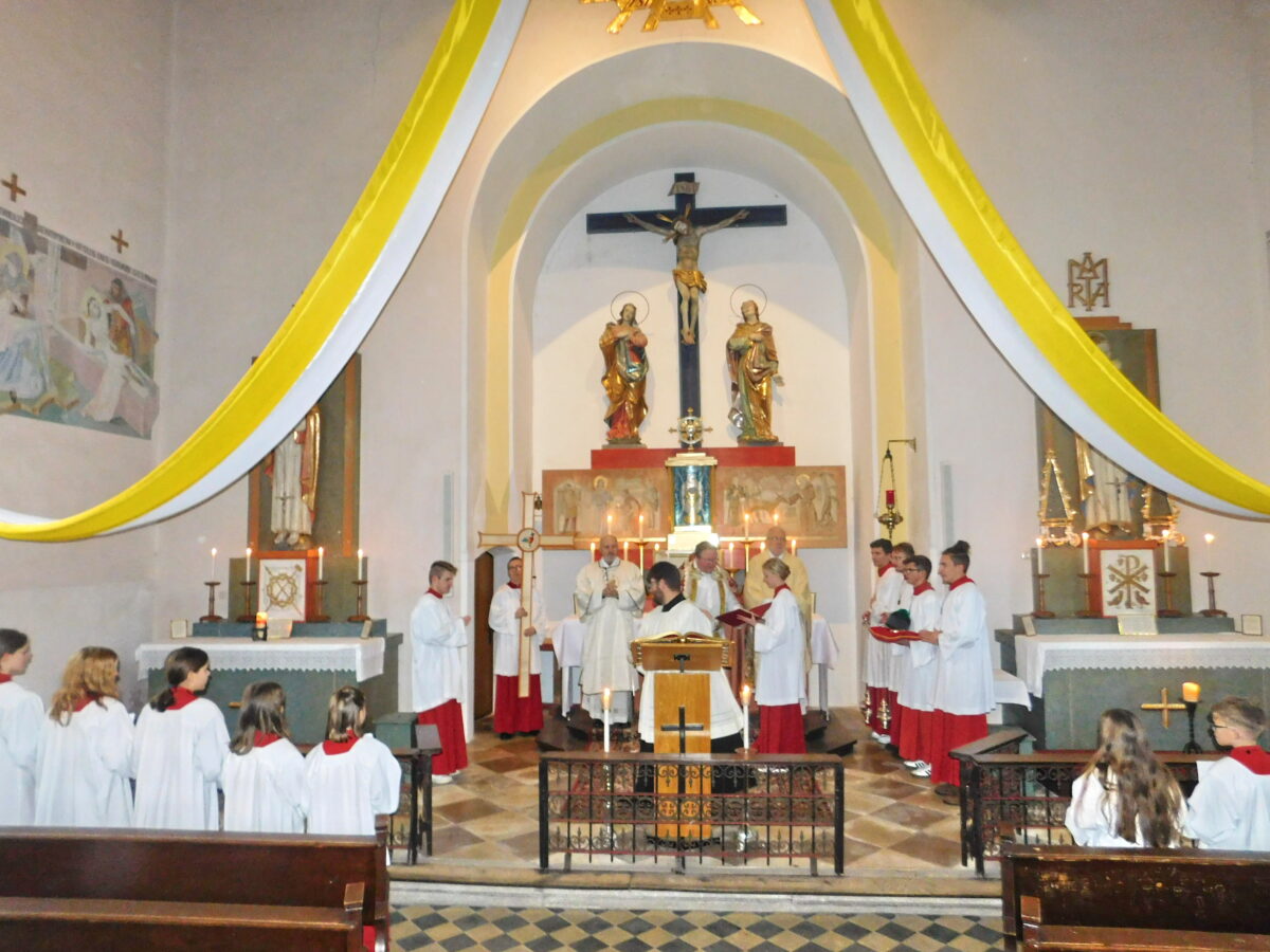 Heiliges Jahr 2025 in Kirchenlaibach feierlich eröffnet