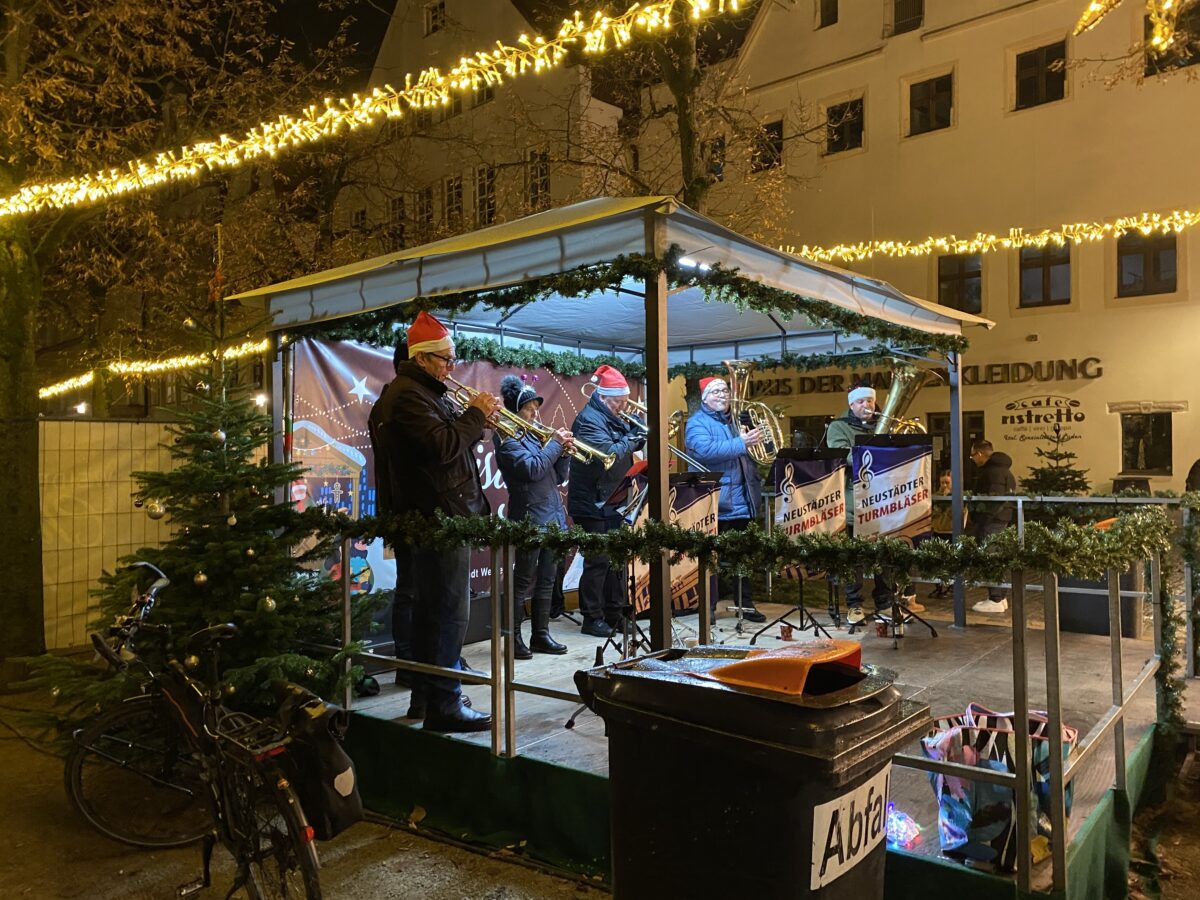 Weihnachtsmusik.