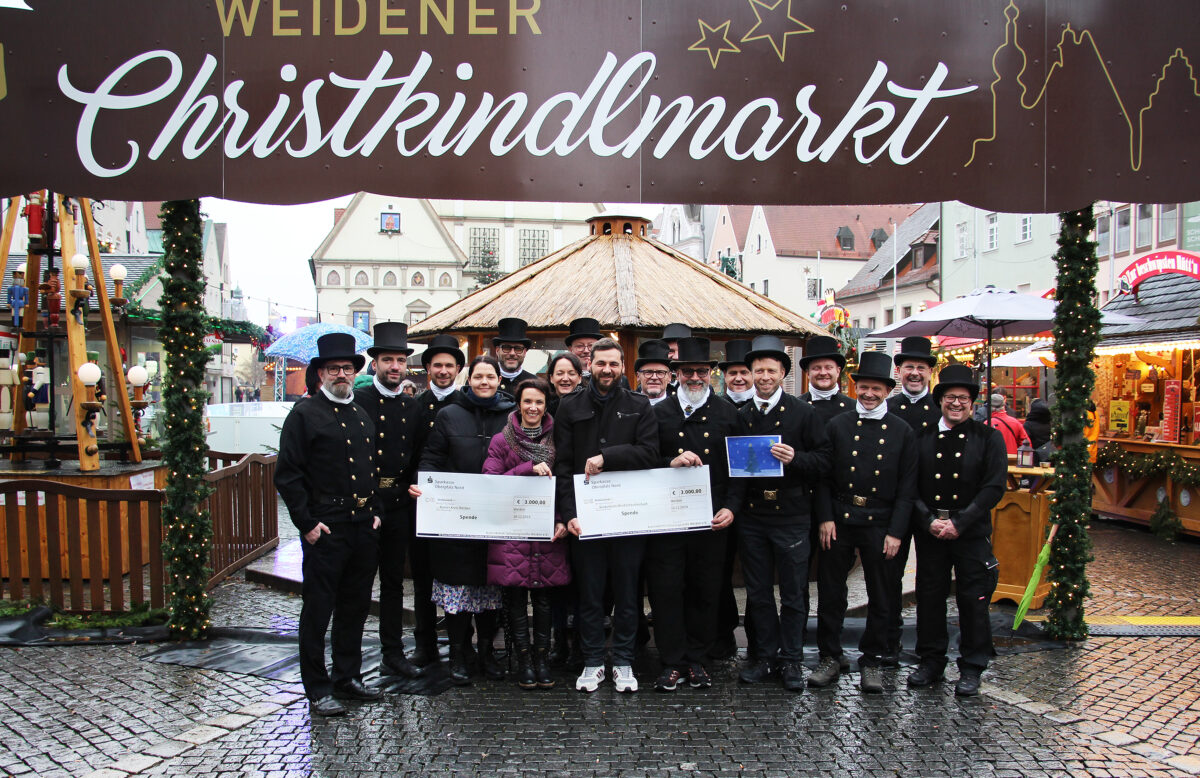 Kaminkehrer aus Weiden spenden für Kinder