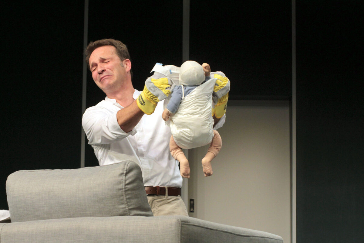 Komödie "Drei Männer und ein Baby" in Amberg