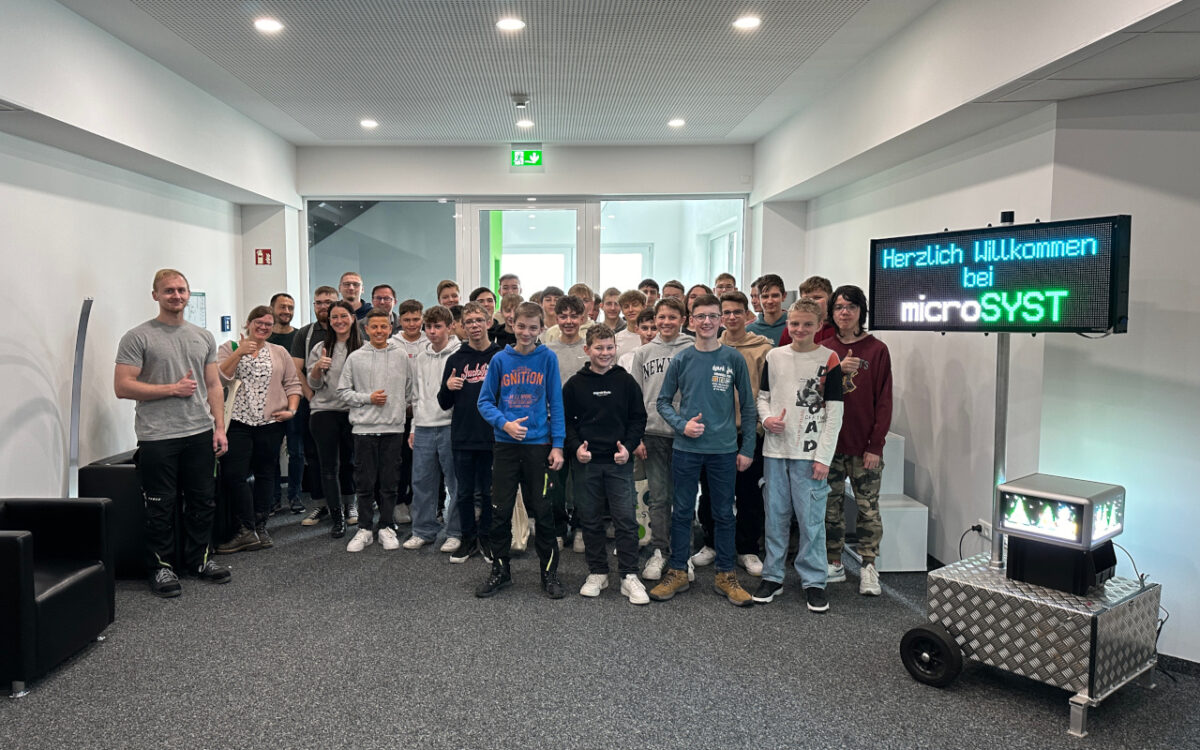 Microsyst-Schülertag: Technik trifft Weihnachten