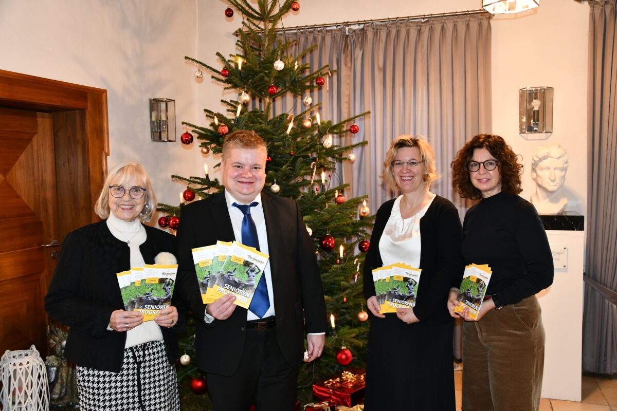 Neues Seniorenprogramm 2025 in Burglengenfeld vorgestellt