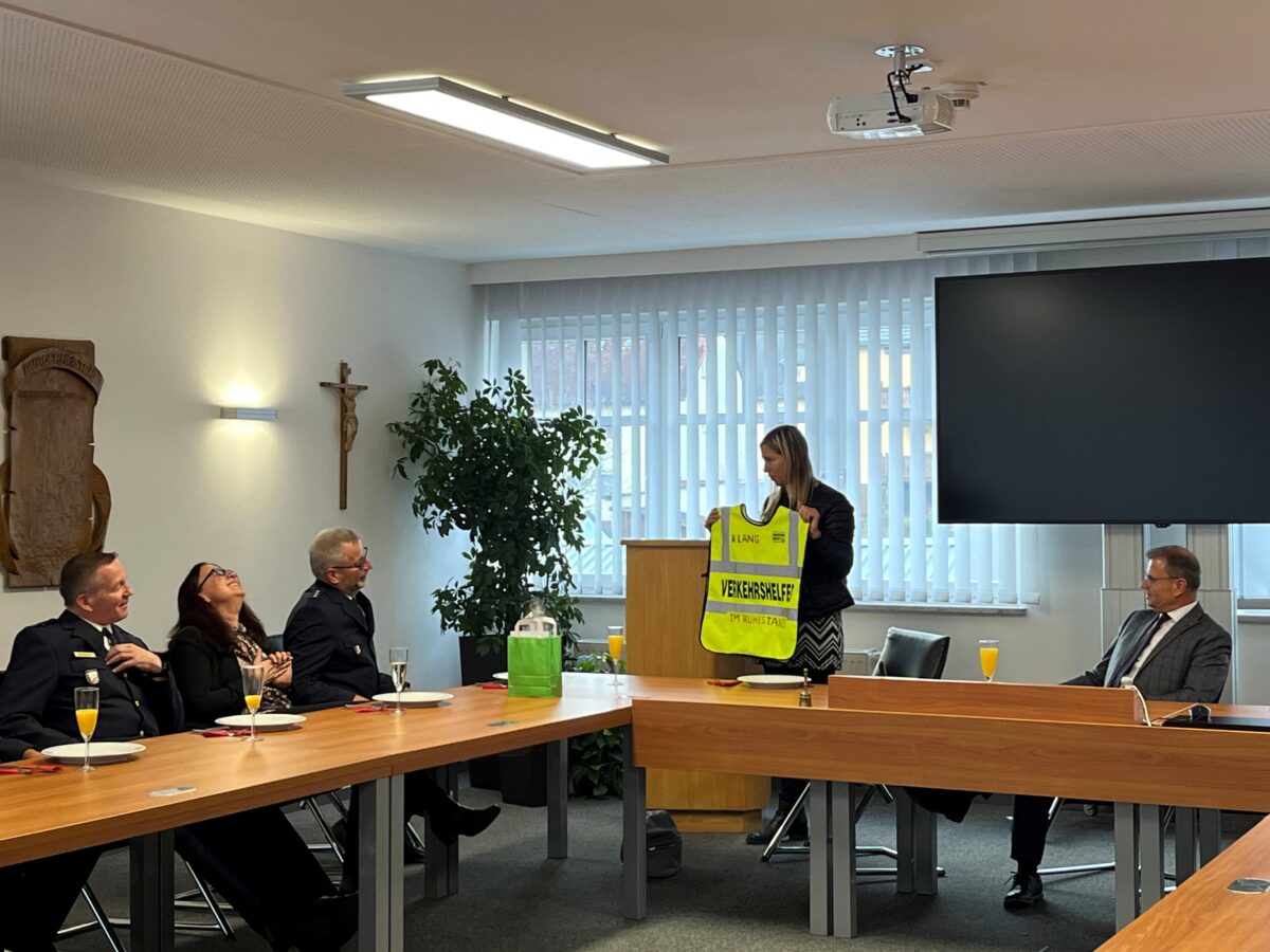 Vertrauter, Vermittler, Schlichter: Abschied und Dank für sichere Schulwege