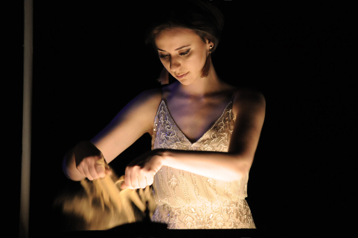 Mit einer Handvoll Sand durch Hollywood