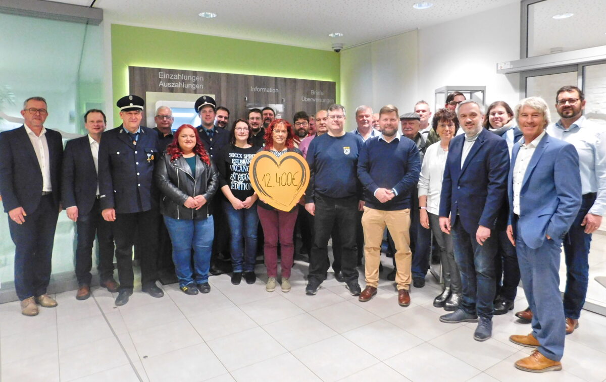 Raiffeisenbank am Kulm spendet 11.400 Euro an lokale Vereine