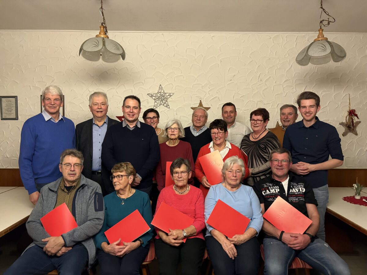 SPD Schnaittenbach ehrt Mitglieder und plant Zukunft