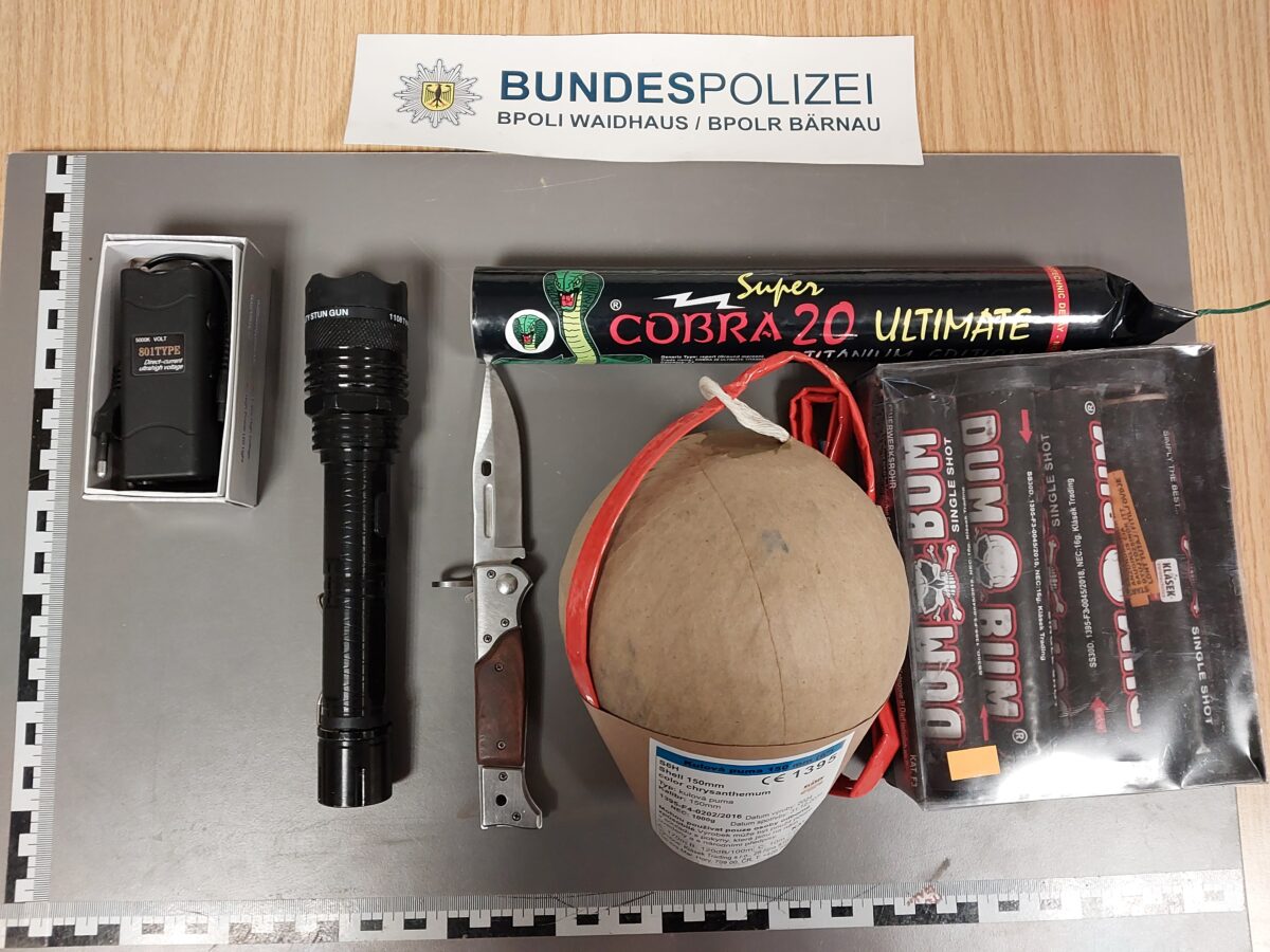Illegale Funde bei Kontrollen in Waidhaus und Waldsassen