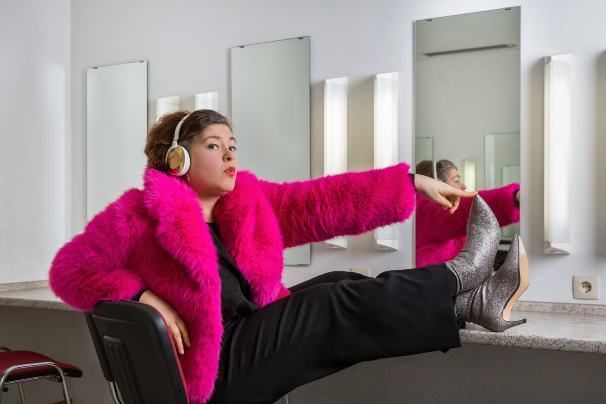 "Tinte und Terz": Nora Gomringer lädt nach Amberg