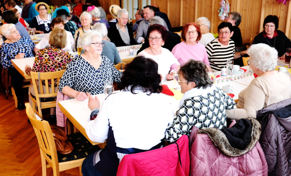 Ausgelassene Faschingsgaudi in Oberbibrach