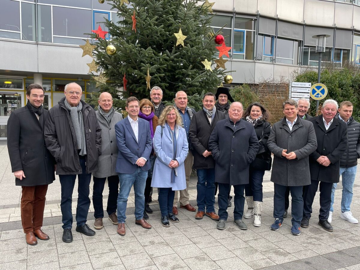CSU Weiden ehrt Einsatzkräfte beim Silvesterrundgang