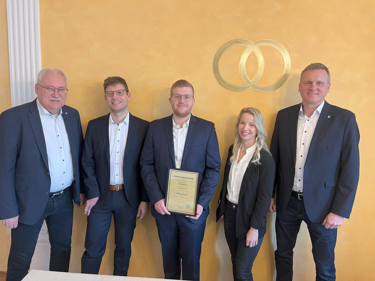 Eric Haslbeck wird Leiter des Standesamts Maxhütte-Haidhof