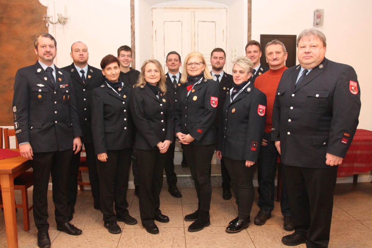 Feuerwehr Neudorf glänzt mit Ausbildung und Einsatzbereitschaft