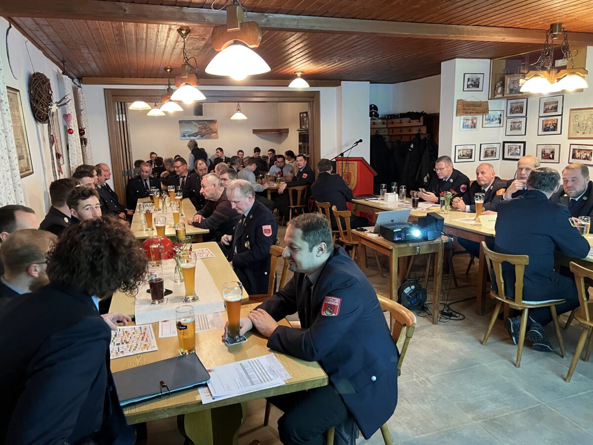 Feuerwehr Parkstein blickt zurück und wählt neue Führung