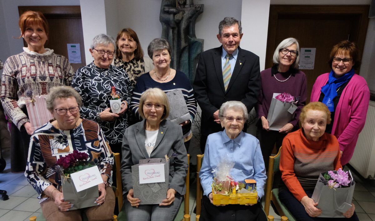 Flosser Frauenbund ehrt langjährige Mitglieder