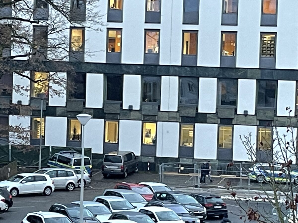 Mordprozess gegen 15-Jährigen: Klinikpersonal im Zeugenstand