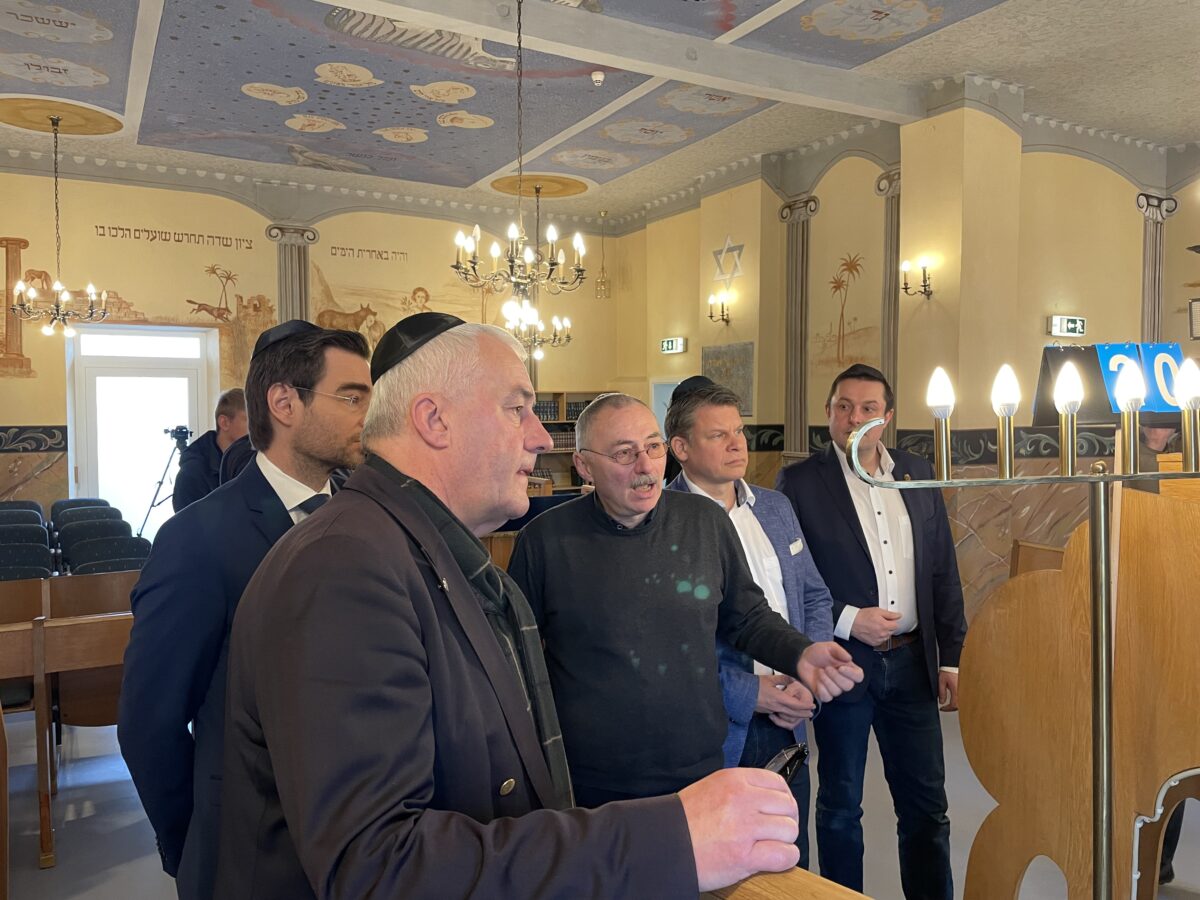 Weidener Juden im Gespräch mit Ludwig Spaenle: "Wir sind ganz normale Leute"