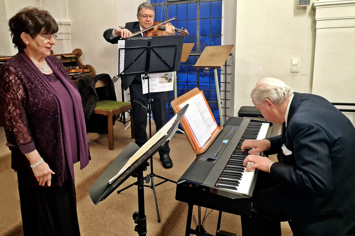 Jubiläum und Hilfe: Benefizkonzert in Neunkirchen begeistert