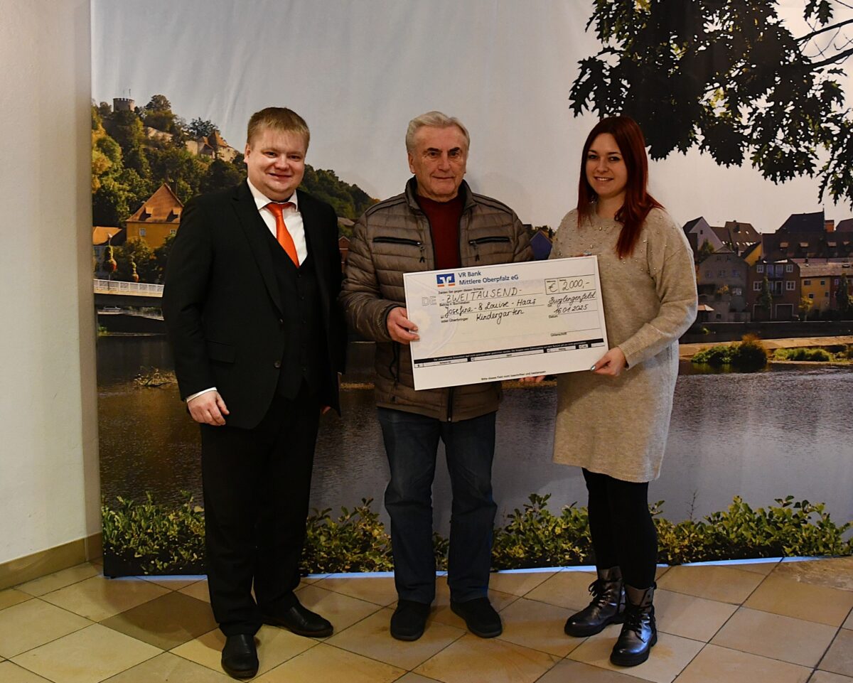 Kleintierzüchter spenden 2.000 Euro an Kindergarten